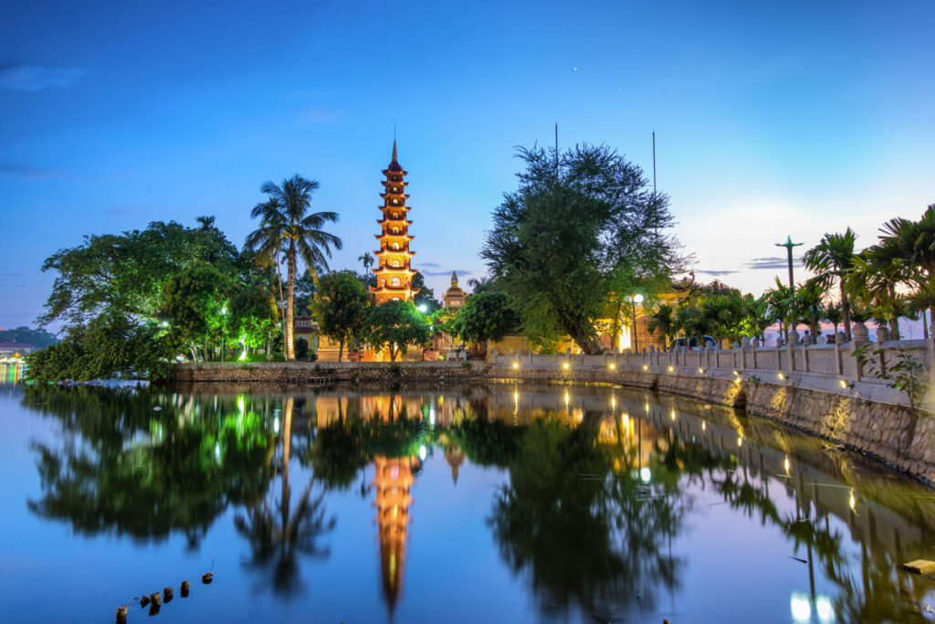 10 BEST PLACES TO VISIT IN VIETNAM