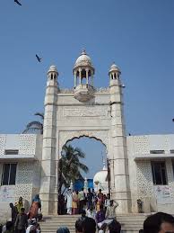 A Mosque of Faith - Haji Ali Dargah