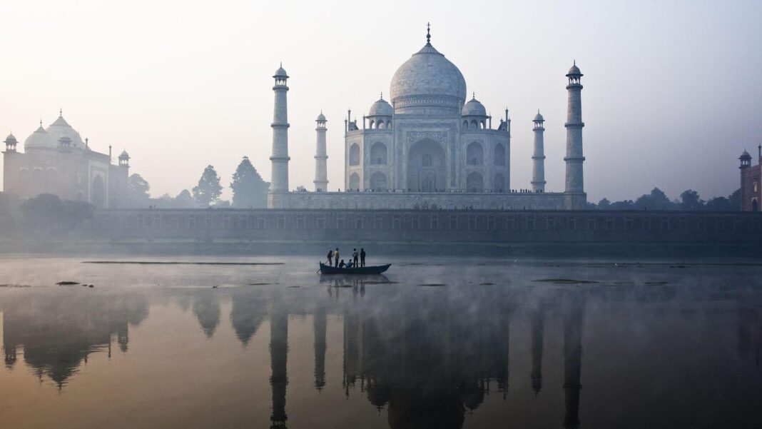 Taj Mahal - The Ultimate Guide (Tours, Festivals & Travel Tips ...