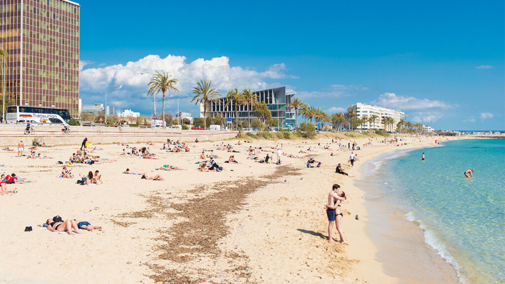 Beaches in Majorca: Where Sunbathing is recommended - | TheTravelShots