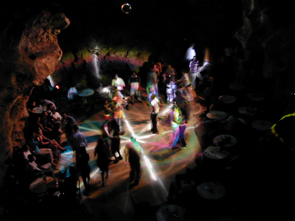 Disco Ayala Cave