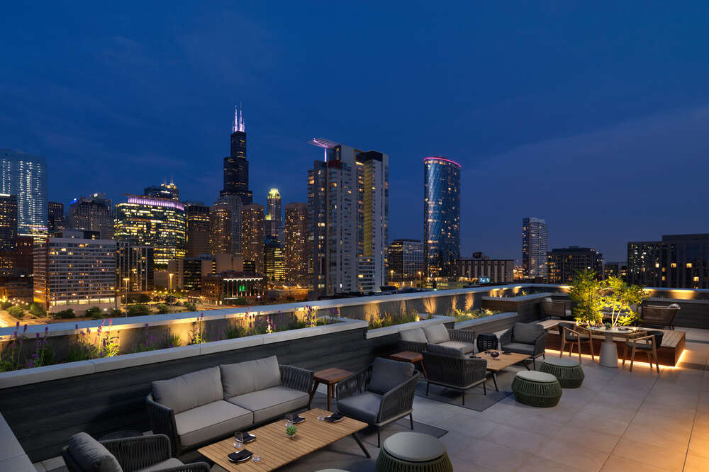 10 best rooftop bars in Chicago