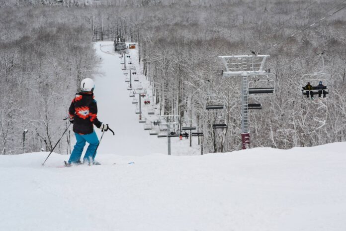 Best snowboarding and skiing resorts near Chicago