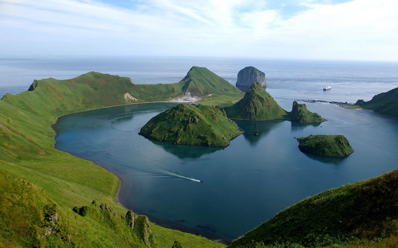 Guide to the South Kuril Islands