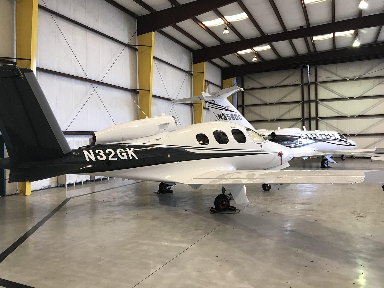 Understanding the Factors Affecting Private Jet Costs TheTravelShots